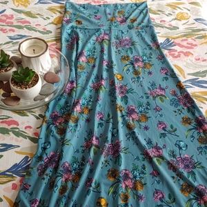 Lularoe maxi skirt🌸